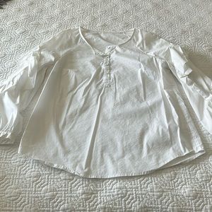 Detailed crisp cotton shirt